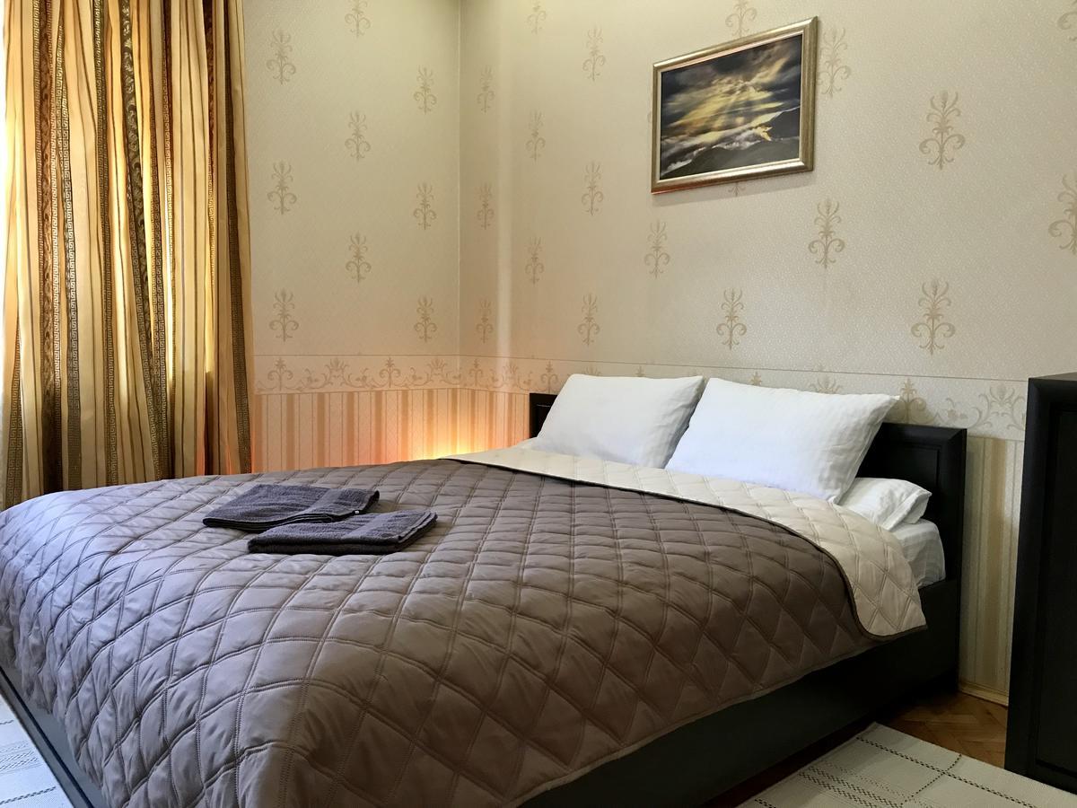 Large Apartment In The City Center Mukačevo Exteriér fotografie